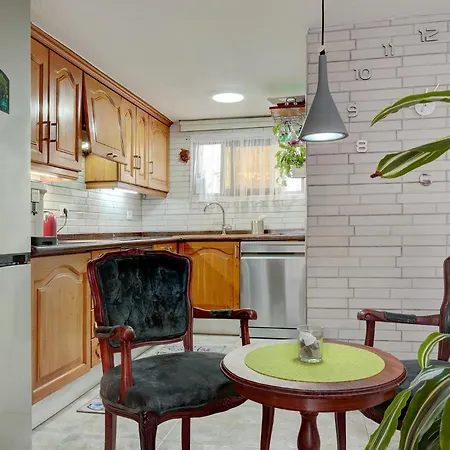 Lovely House In Americas