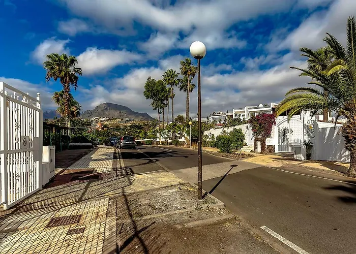 Lovely House In Americas プラヤ・デ・ラス・アメリカス